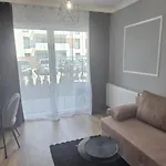 Burgund 2 Pokojowy Z Ogródkiem Lub Ze Wspólną Kuchnią I łazienką Apartament