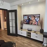 Burgund 2 Pokojowy Z Ogródkiem Lub Ze Wspólną Kuchnią I łazienką *