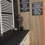 Burgund 2 Pokojowy Z Ogródkiem Lub Ze Wspólną Kuchnią I łazienką