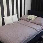 Burgund 2 Pokojowy Z Ogródkiem Lub Ze Wspólną Kuchnią I łazienką Apartament