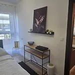 Burgund 2 Pokojowy Z Ogródkiem Lub Ze Wspólną Kuchnią I łazienką