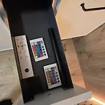 Burgund 2 Pokojowy Z Ogródkiem Lub Ze Wspólną Kuchnią I łazienką Apartament *