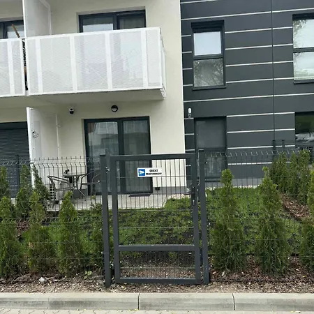 2 Pokojowy Z Ogrodkiem W Warszawie Warsaw