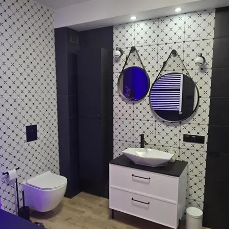 2 Pokojowy Z Ogrodkiem W Warszawie Apartment *