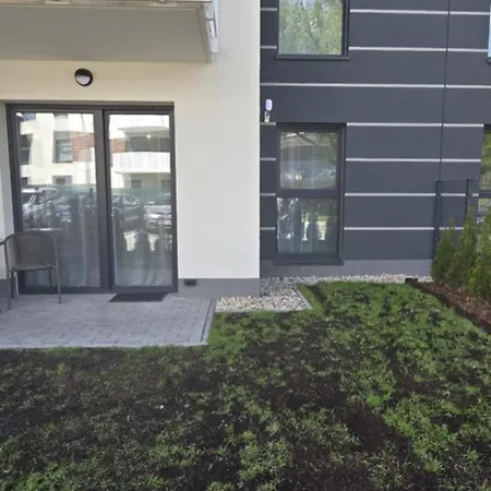 2 Pokojowy Z Ogrodkiem W Warszawie Apartment Warsaw
