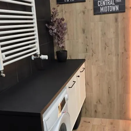 Διαμέρισμα Burgund 2 Pokojowy Z Ogrodkiem Lub Ze Wspolna Kuchnia I Lazienka *