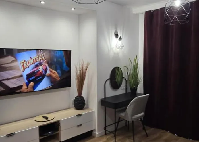 Apartment Burgund 2 Pokojowy Z Ogrodkiem Lub Ze Wspolna Kuchnia I Lazienka *