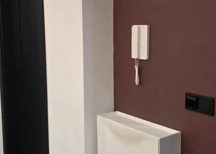 Burgund 2 Pokojowy Z Ogrodkiem Lub Ze Wspolna Kuchnia I Lazienka Apartman *