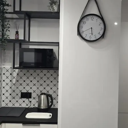 Burgund 2 Pokojowy Z Ogrodkiem Lub Ze Wspolna Kuchnia I Lazienka